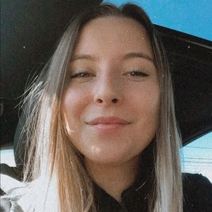 Meet your Posher, Coralie